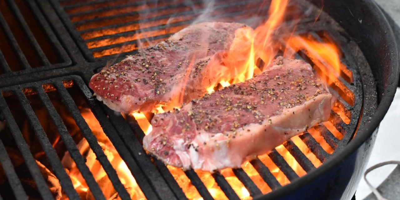 Read more about the article The Beginner’s Guide to Grilling Steak